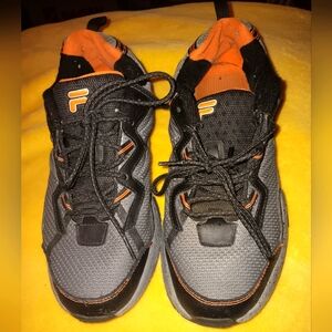 Men's size 8, Fila athletic shoes